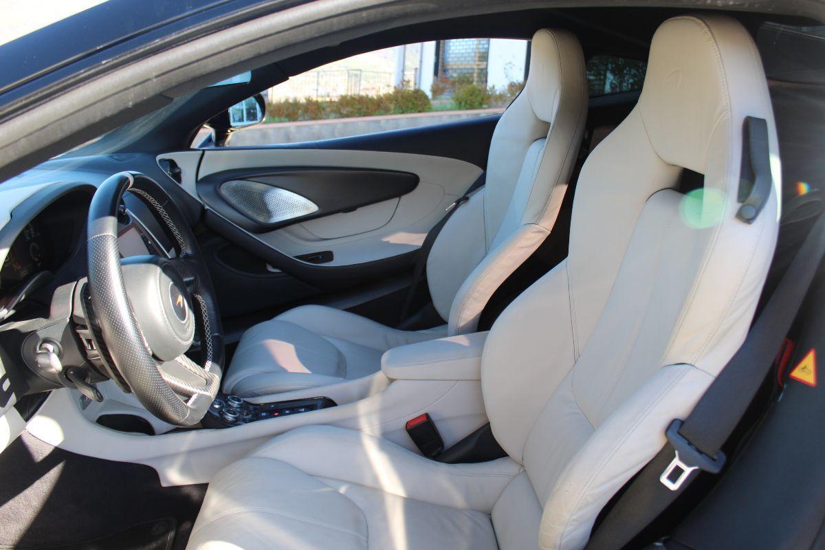 McLaren - 570S coupé