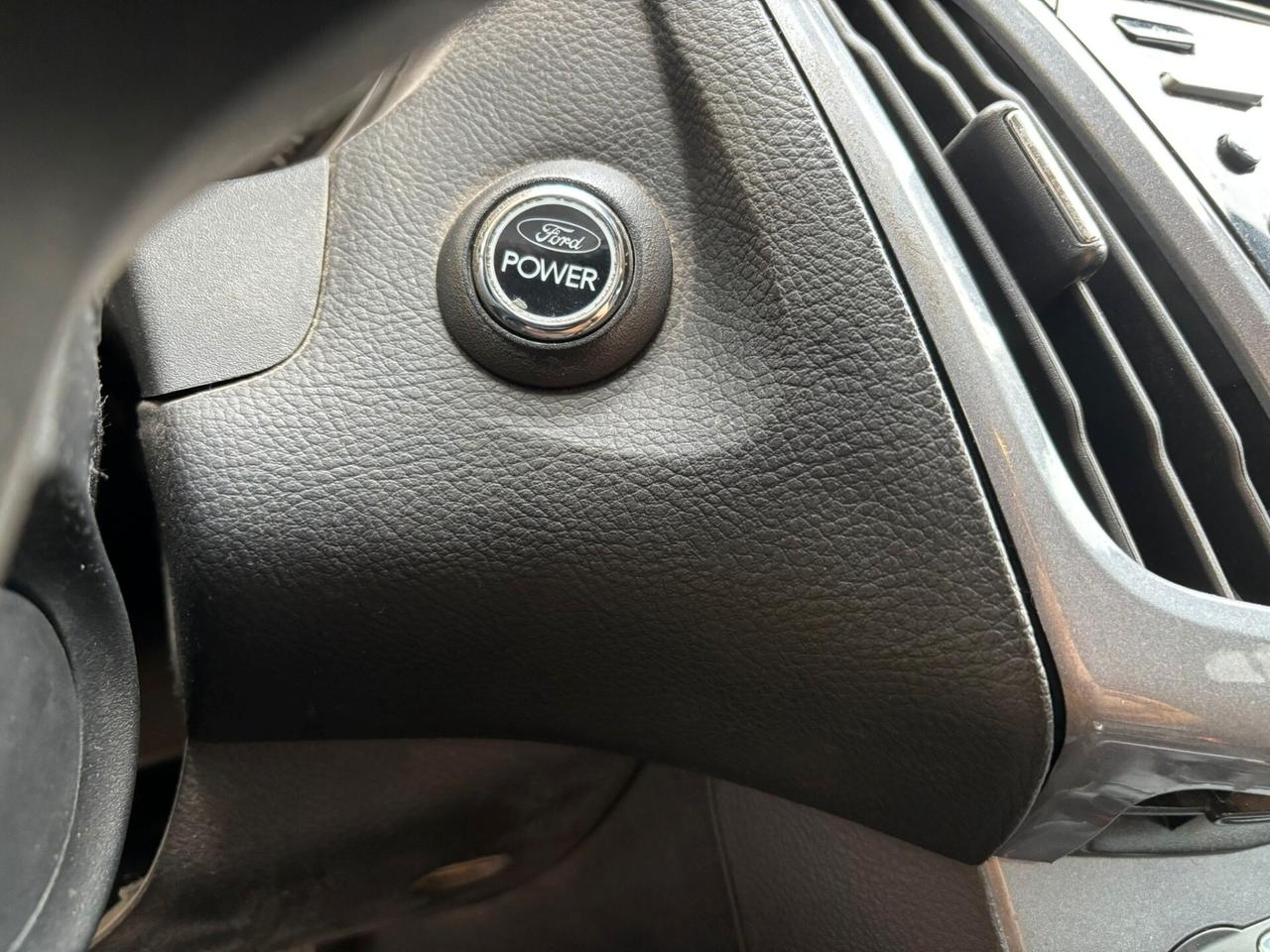 Ford Focus 1.6 120 CV GPL Titanium