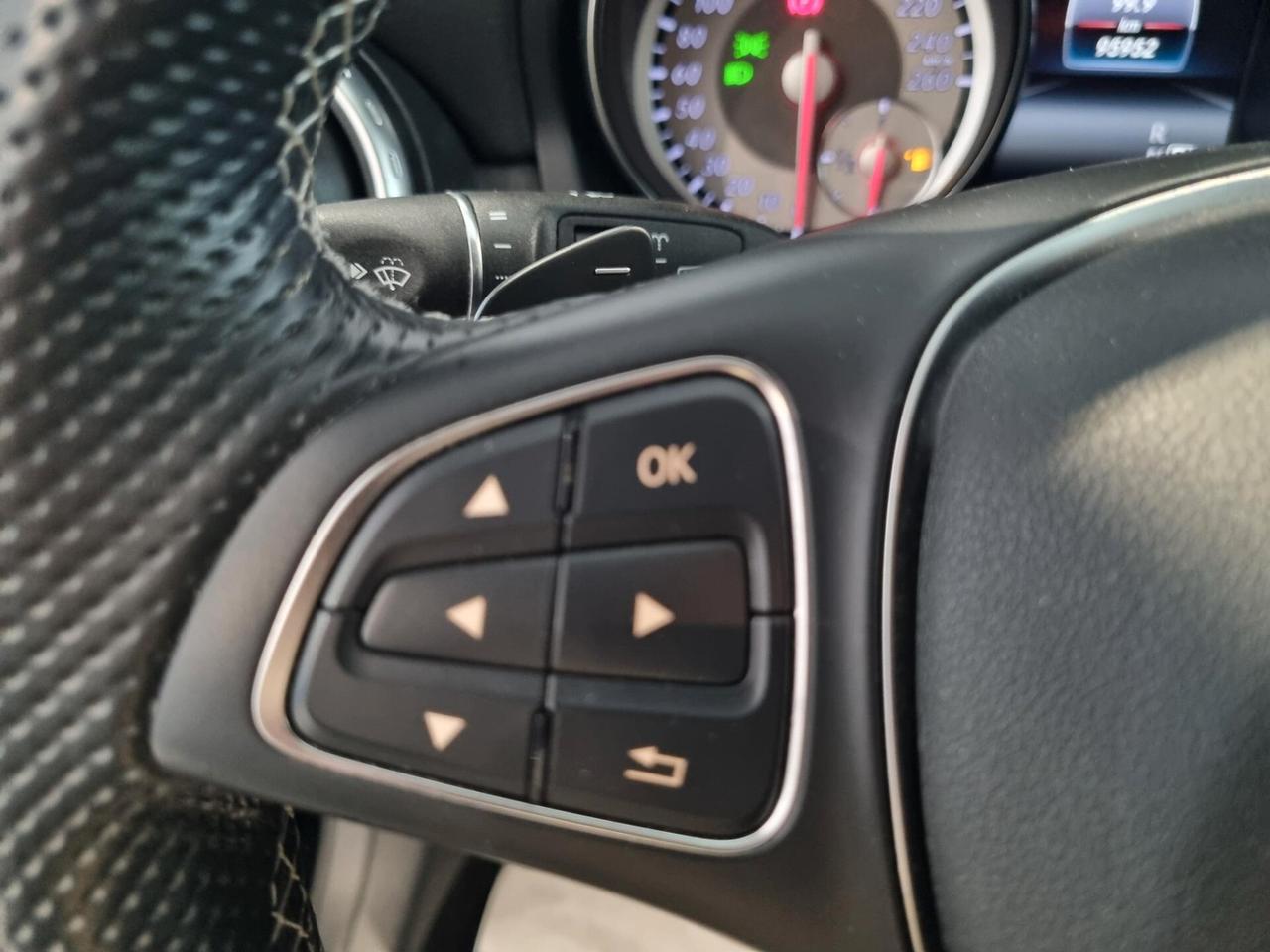 Mercedes-benz GLA 200 d Automatic Sport