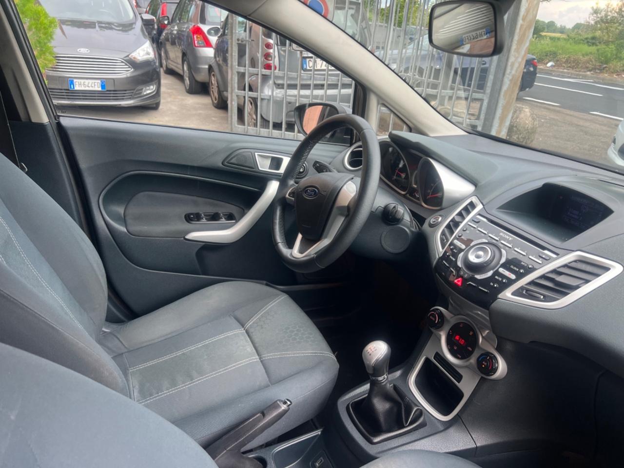 Ford Fiesta Ikon 1.4 TDCi 70CV 5p. Business
