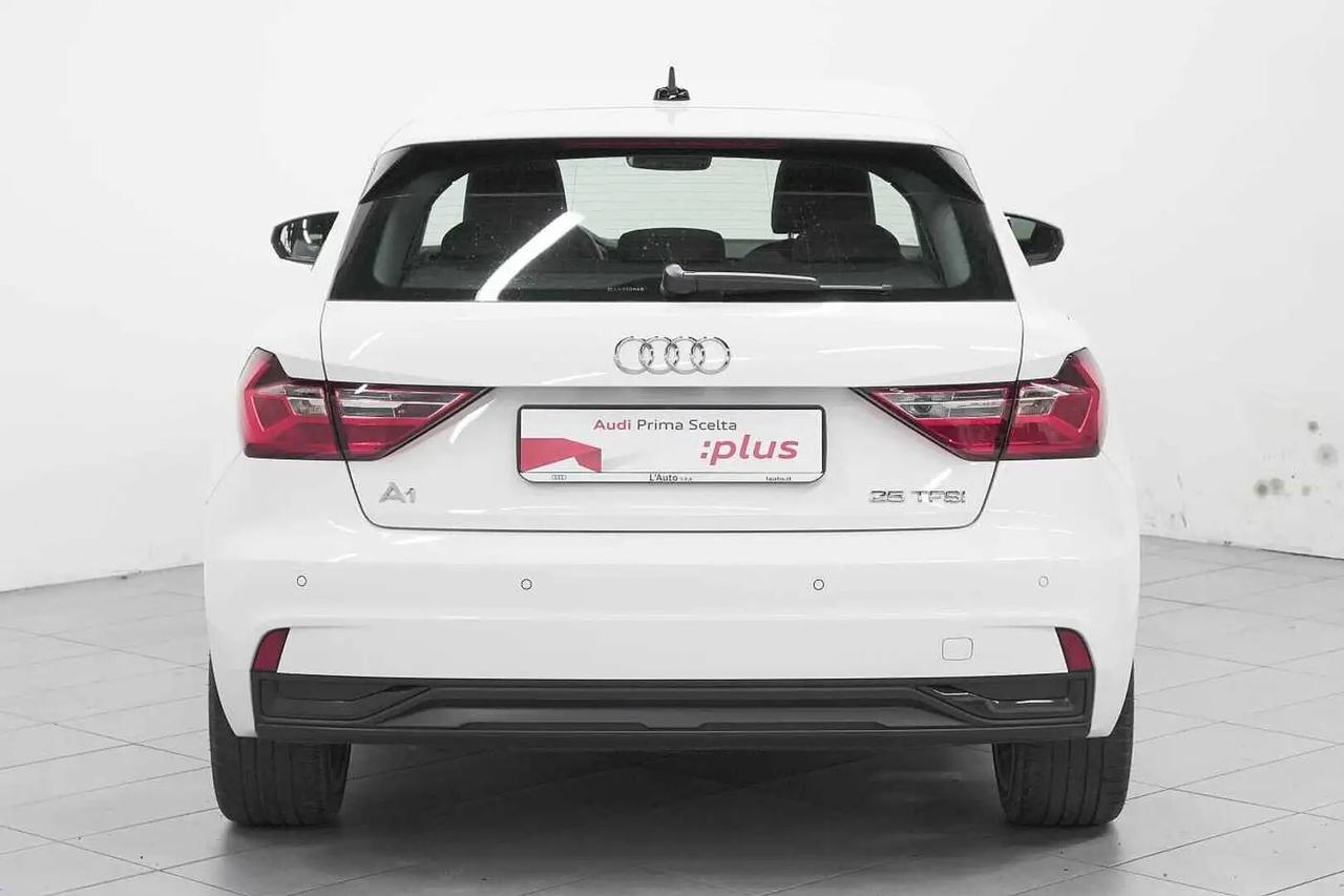 Audi A1 Sportback 1.0 TFSI S tronic Admired