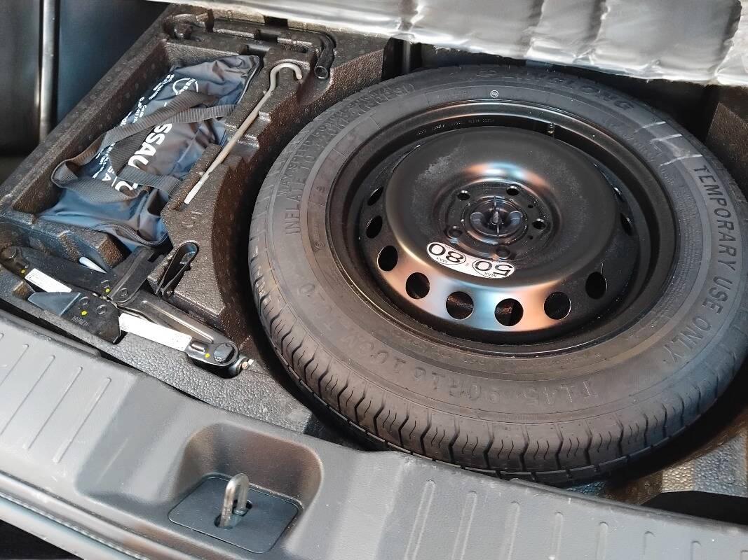 Nissan Juke Juke II 2023 1.6 hev N-Connecta