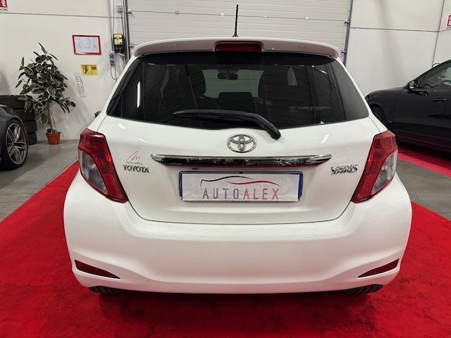 TOYOTA - Yaris 5p 1.3 Lounge NEOPATENTATI