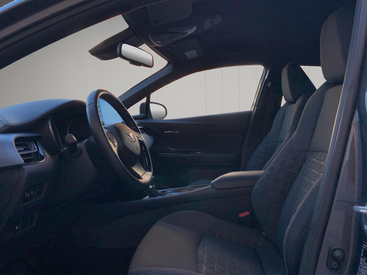 Toyota C-HR 1.8h Trend e-cvt