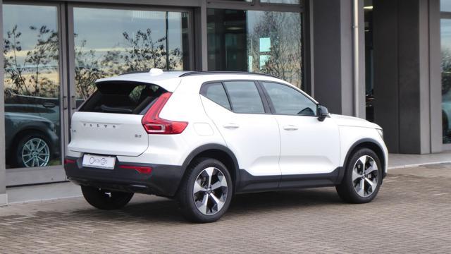 VOLVO XC40 B3 automatico Plus Dark