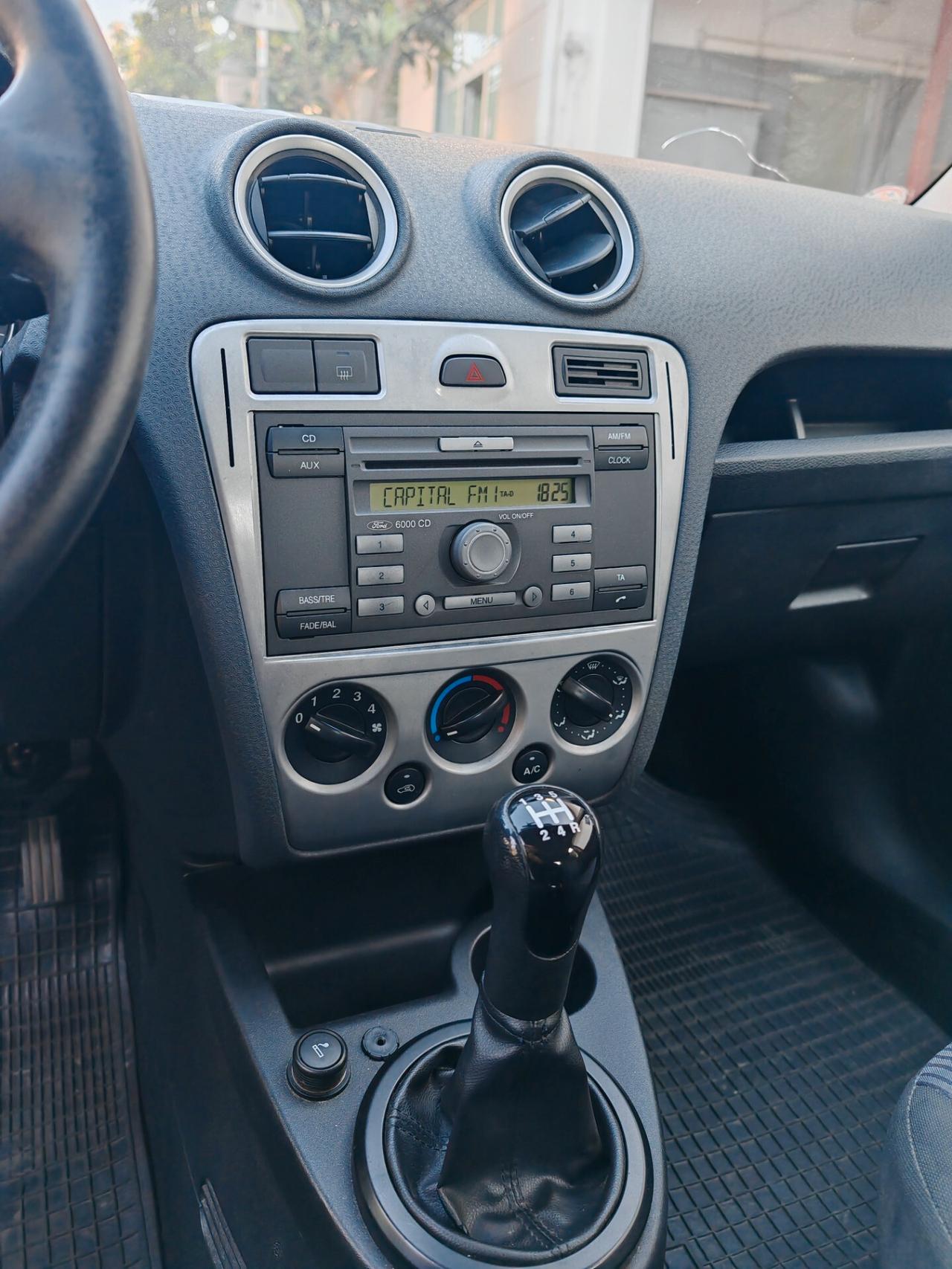 Ford Fusion 1.4 TDCi 5p. Collection