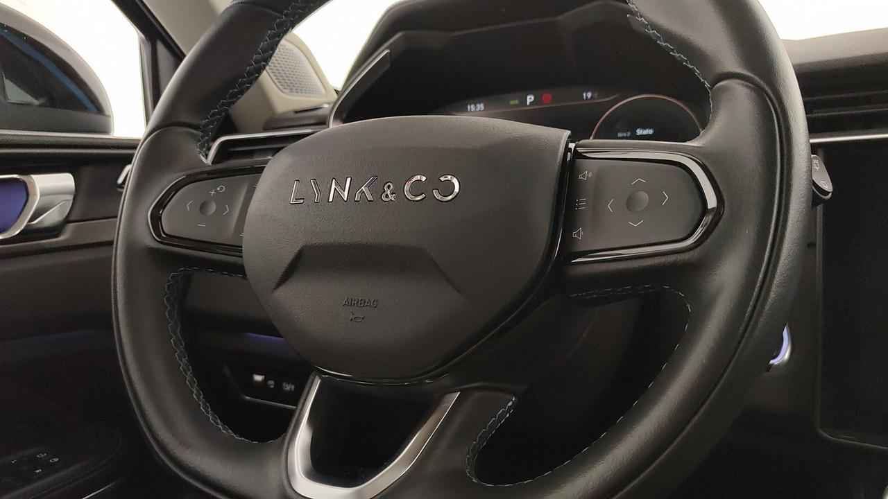 LYNK & CO 01 1.5 td phev auto