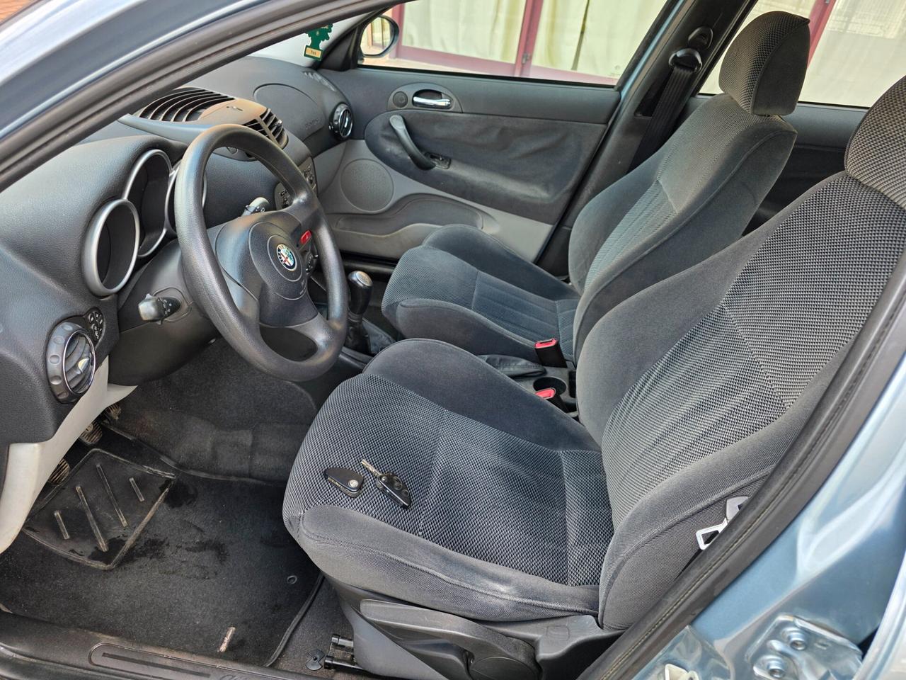 Alfa Romeo 147 1.6i 16V T.S. (105 CV) cat 5p. Dist.