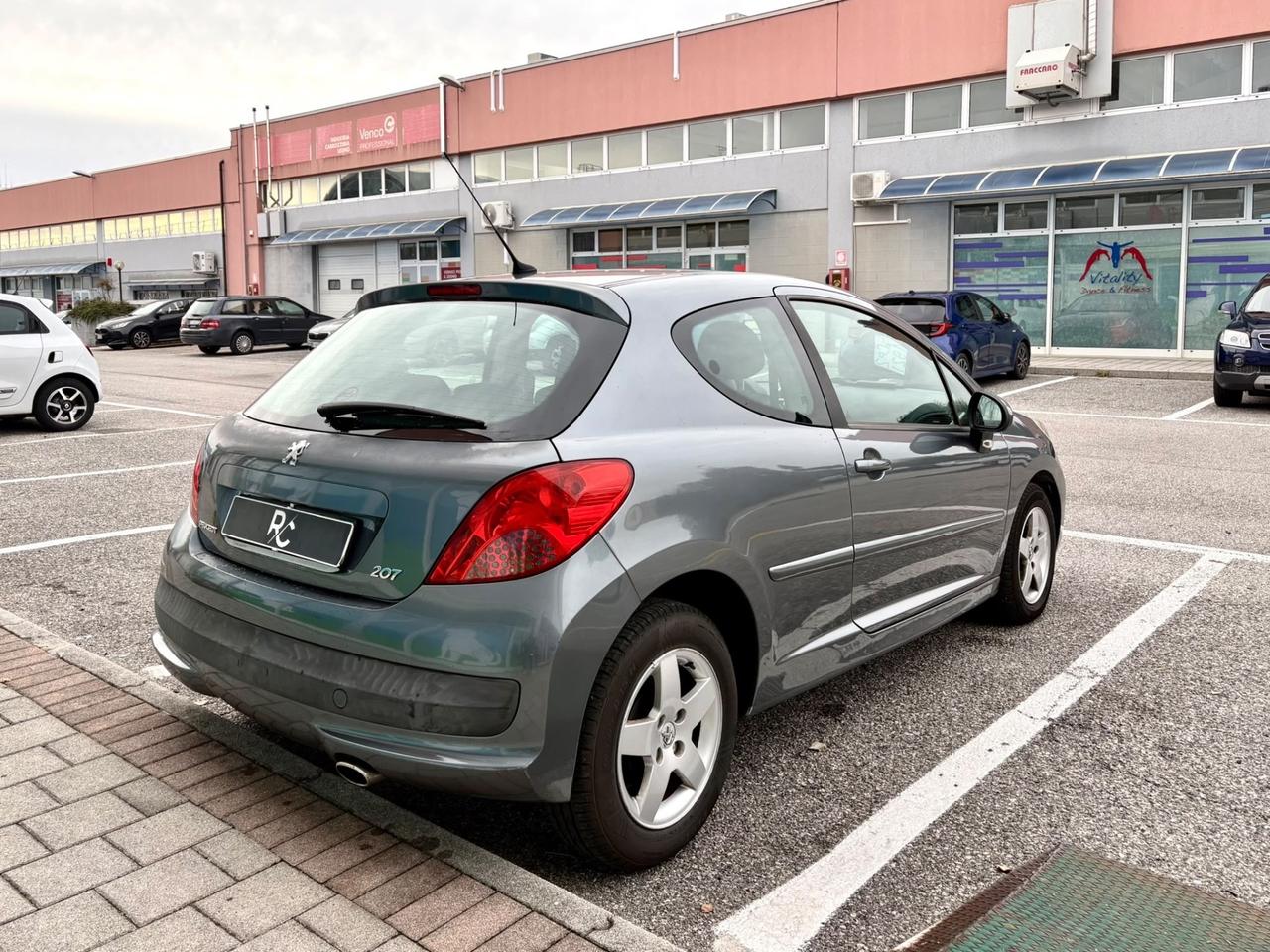 Peugeot 207 1.4 vti Neopatentati