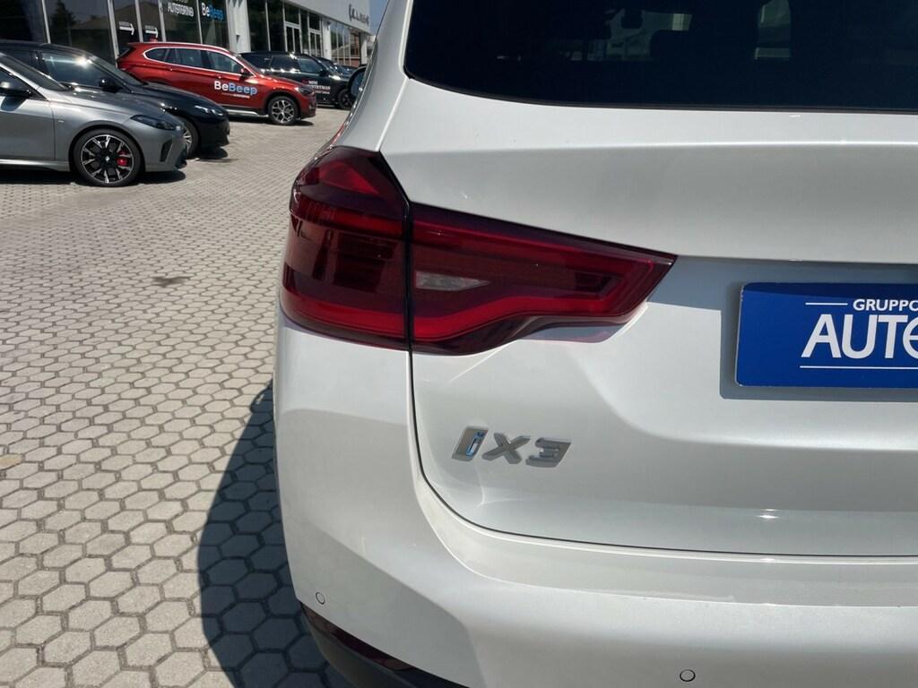 BMW iX3 BEV Impressive