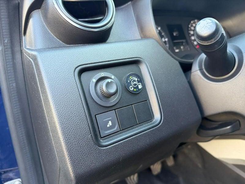 Dacia Duster 1.0 TCe 4x2 100cv 15th Anniversary GPL