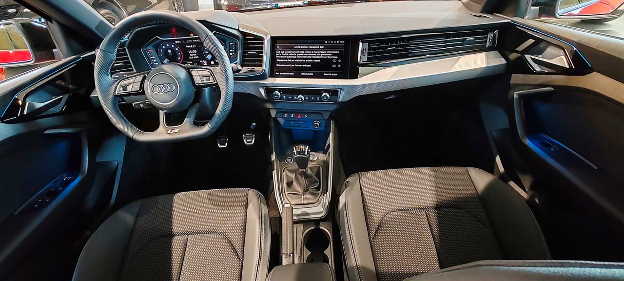 Audi A1 allstreet 30 TFSI Identity Contrast S- Line