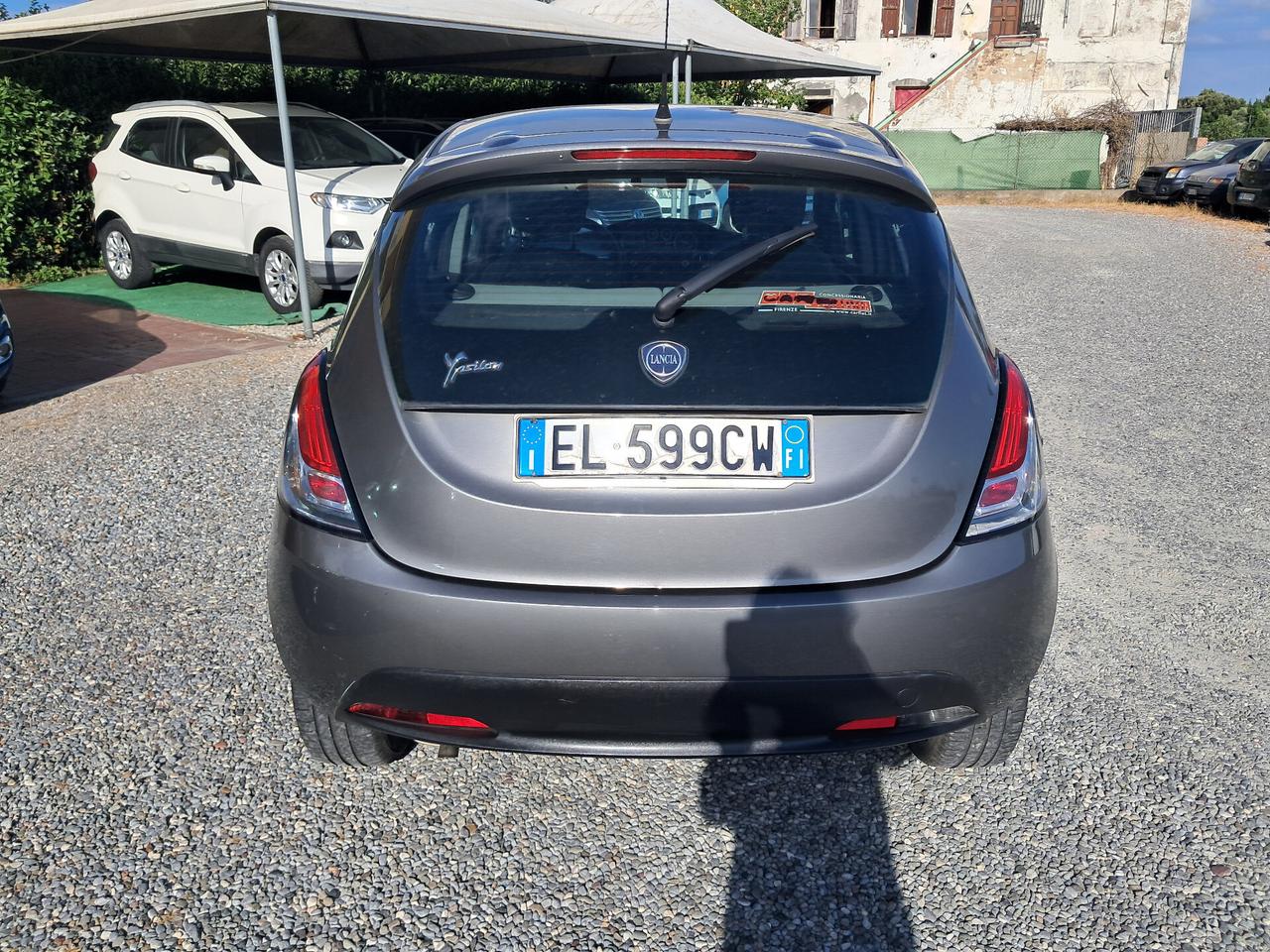 Lancia Ypsilon 1.2 69 CV 5 porte S&S Silver