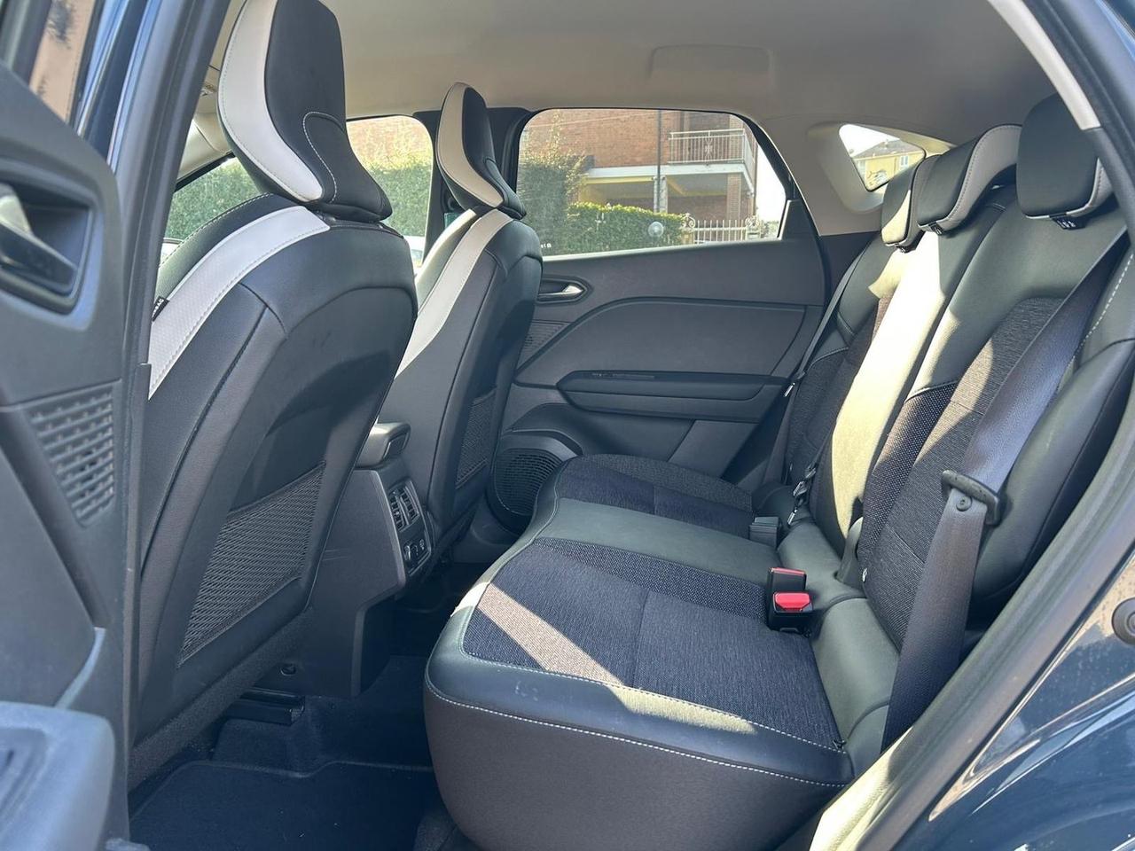 Renault Captur Techno E-TECH 145 HEV #9192