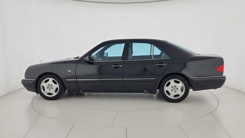 Mercedes-Benz Classe E E 200 Kompressor cat Avantgarde ASI
