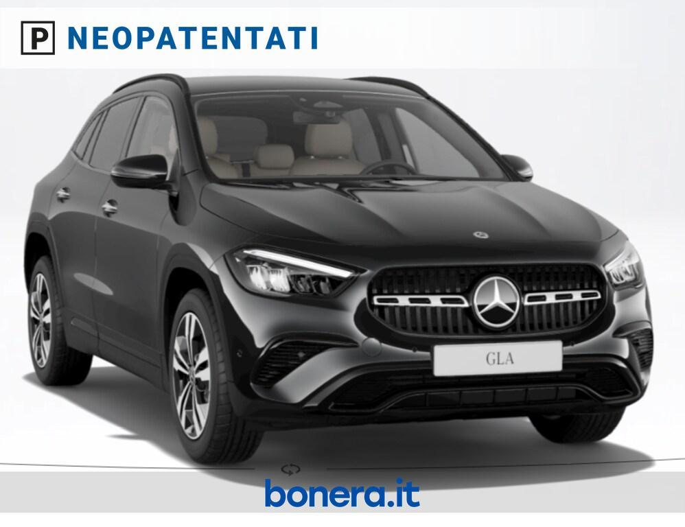 Mercedes GLA 180 180 Progressive Advanced Plus 7G-DCT