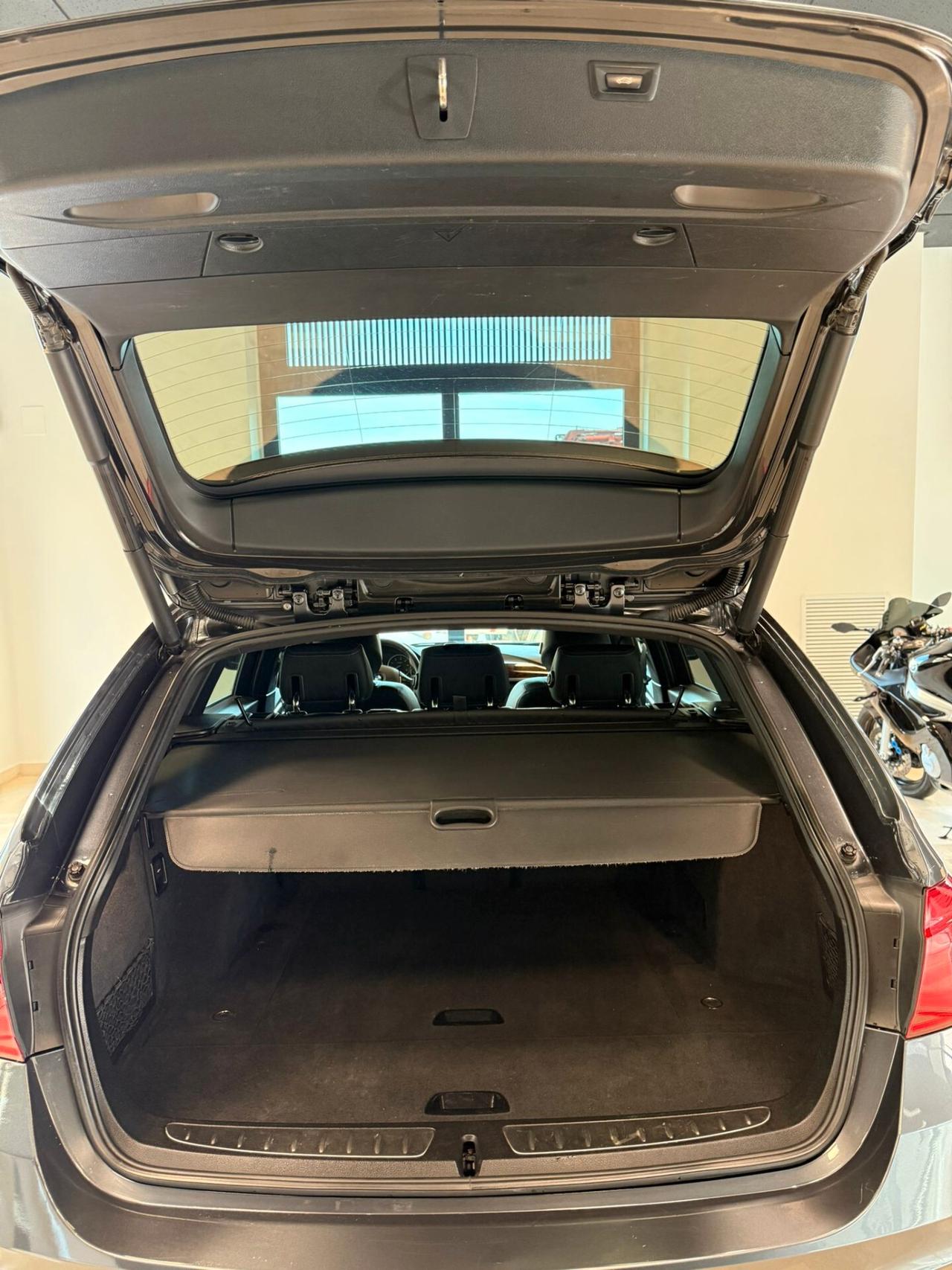 Bmw 320 320d xDrive Touring Msport