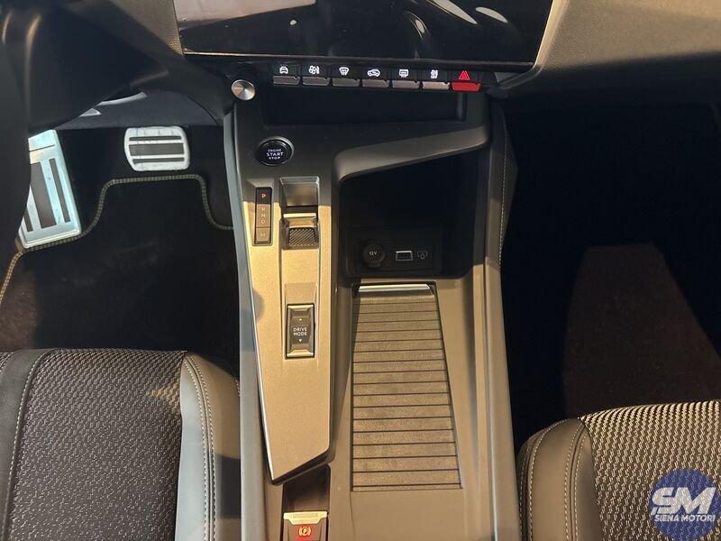Peugeot 408 408 Hybrid 136 e-DCS6 GT