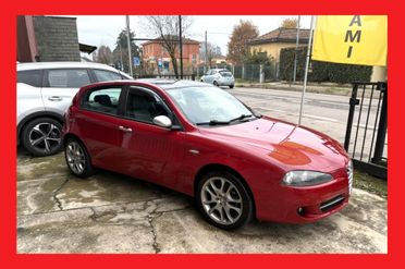 Alfa Romeo 147 1.9 JTD 5 porte Black Line