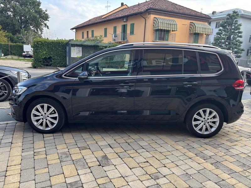 Volkswagen Touran 2.0 tdi Comfortline dsg 7 posti LED-NAVI