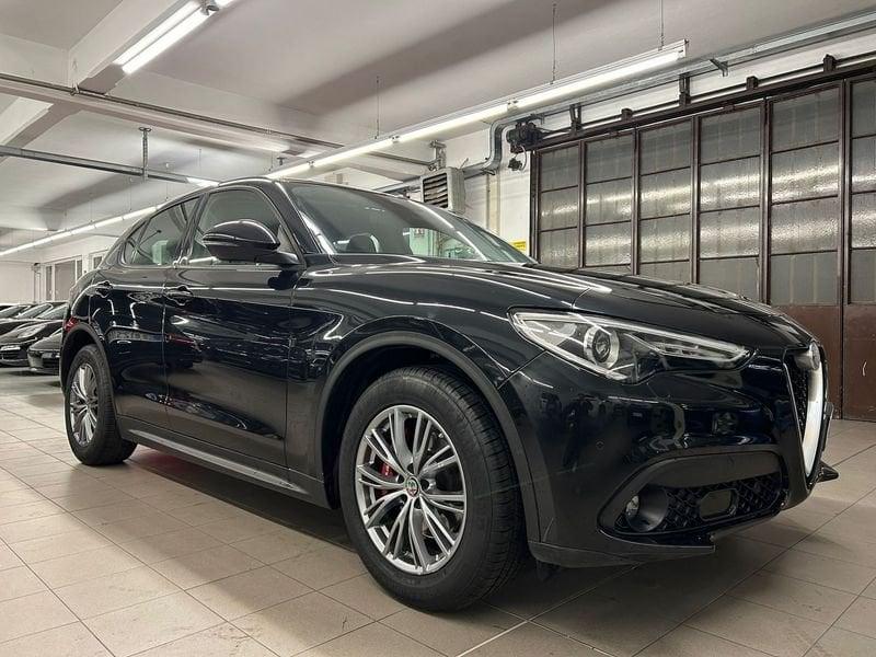 Alfa Romeo Stelvio 2.2 Turbodiesel 160 CV AT8 RWD AUTOCARRO