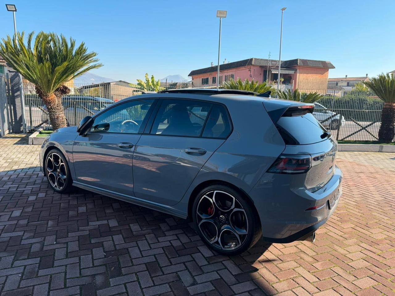 Volkswagen Golf GTI 8.5 2.0 TSI 265 CV PANORAMA IQ LIGHT