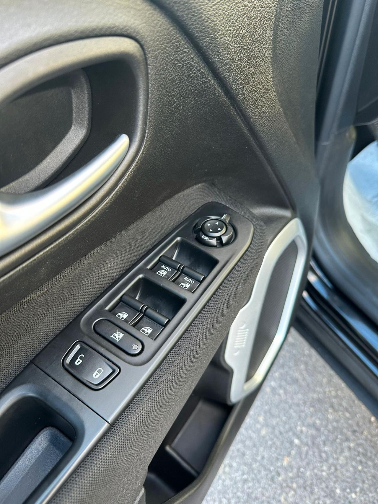 Jeep Renegade 1.6MLJT PARI AL NUOVO 2015