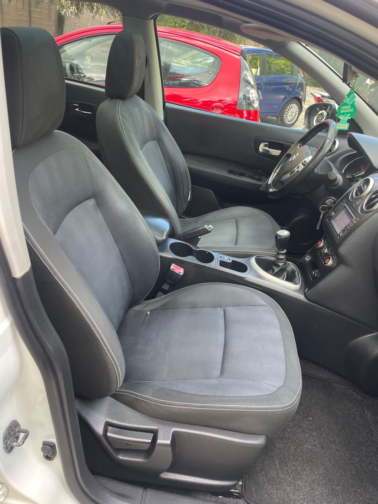 Nissan Qashqai 1.5 dCi DPF Tekna