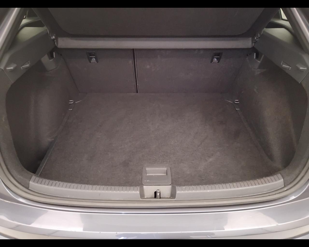 VOLKSWAGEN Taigo - Taigo 1.0 tsi R-Line 115cv