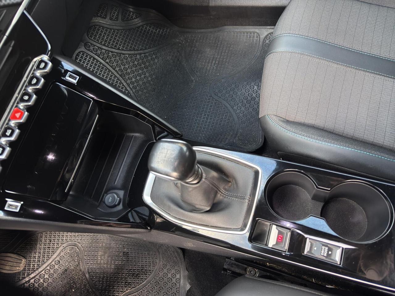 Peugeot 2008 1.2 puretech 100cv Allure Pack 2023