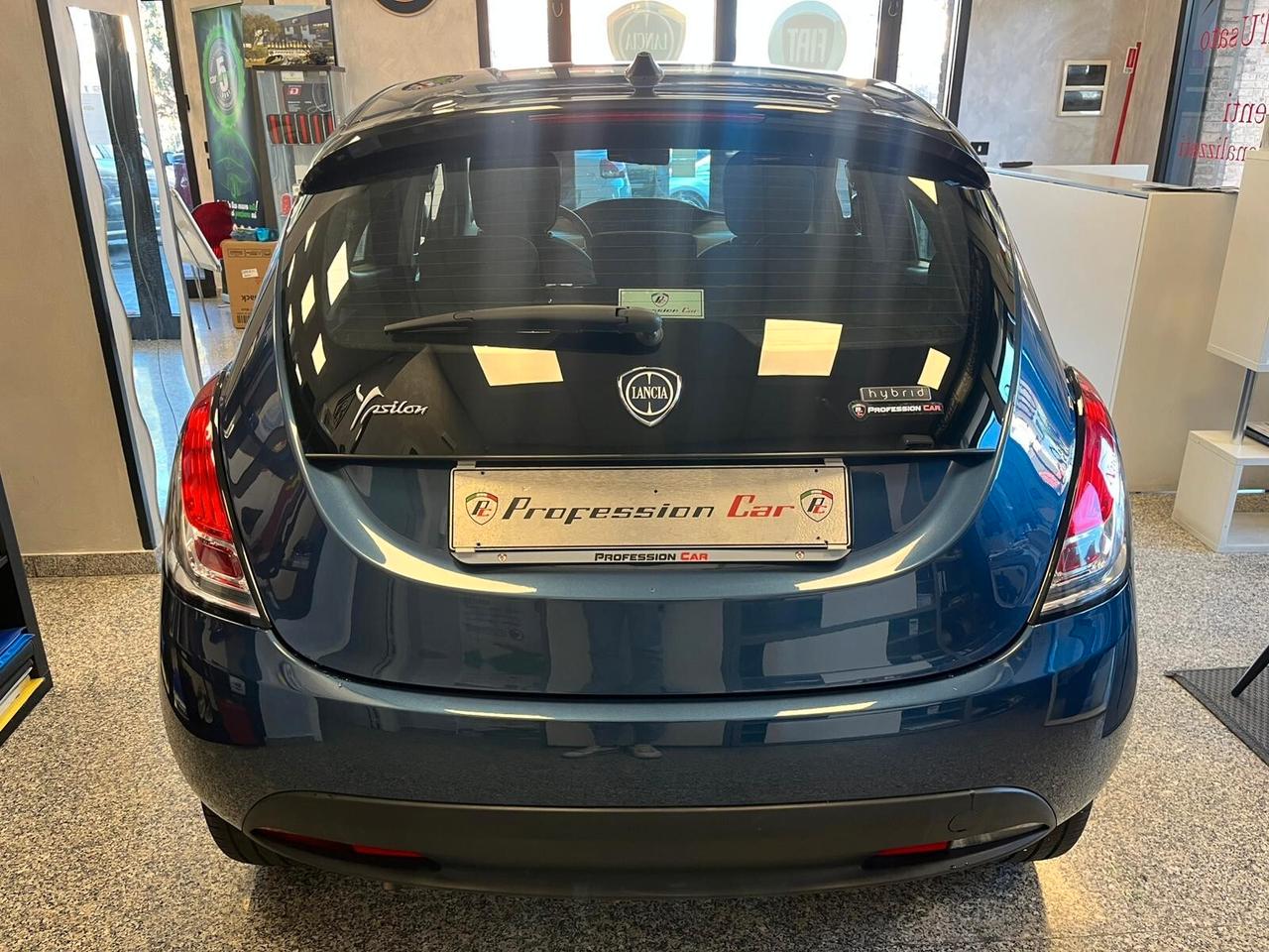 Lancia Ypsilon 1.0 FireFly 5 porte S&S Hybrid Gold