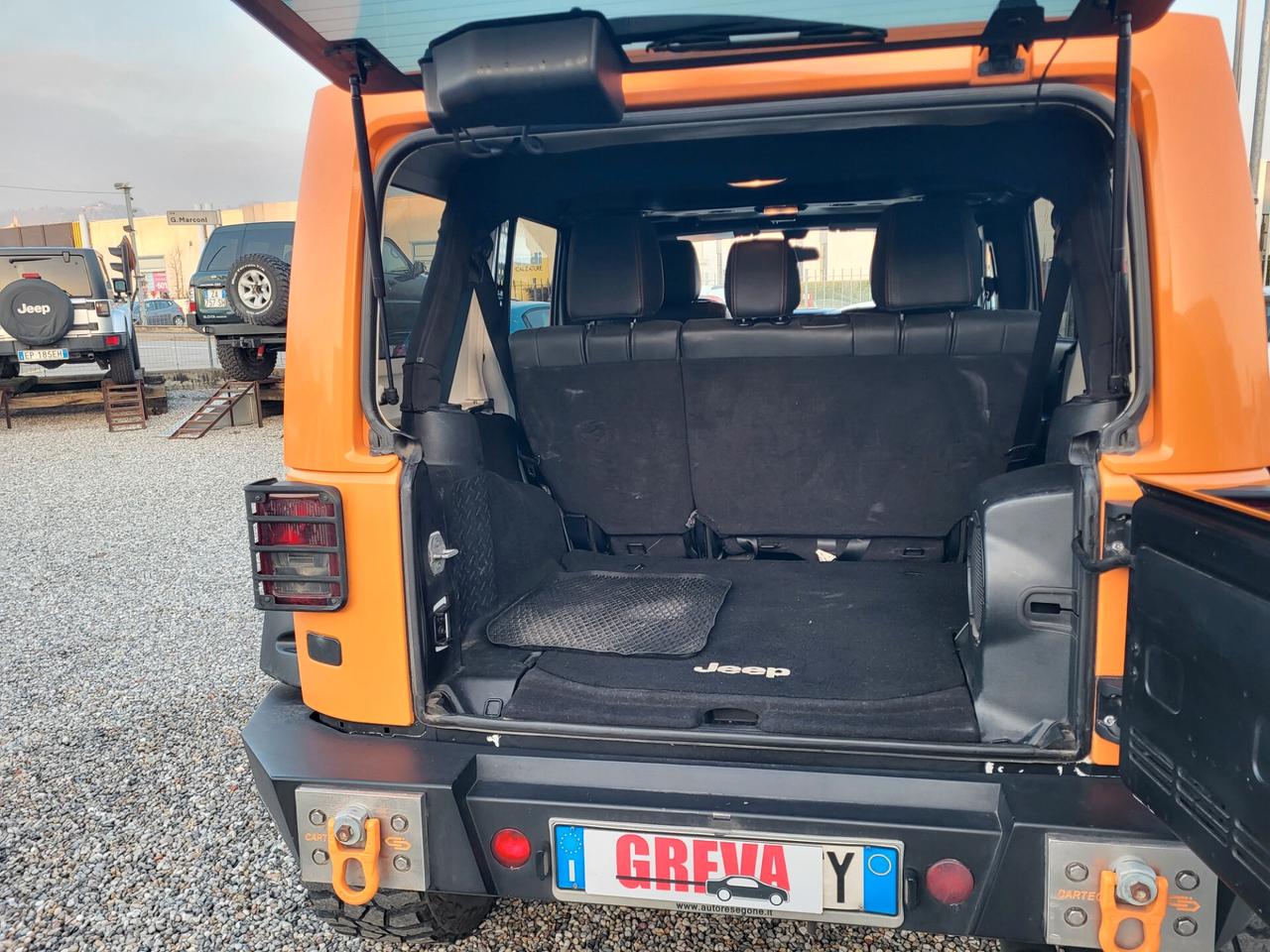 Jeep Wrangler Unlimited 2.8 CRD DPF Sahara Auto