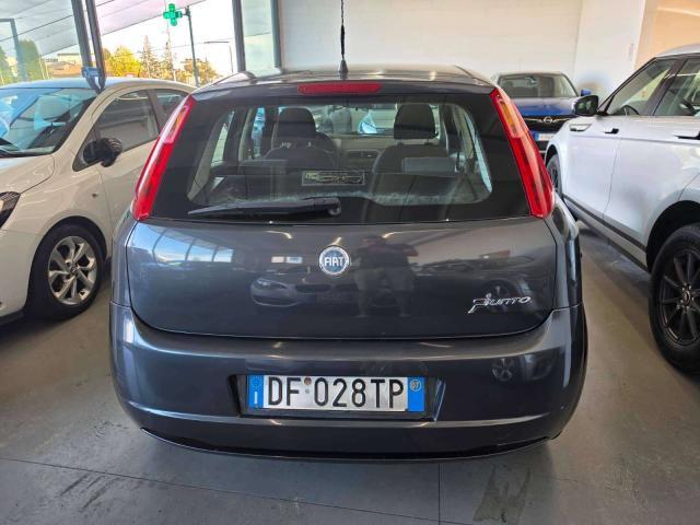 Fiat Grande Punto Grande Punto III 2005 5p 1.2 Active c/clima 65cv
