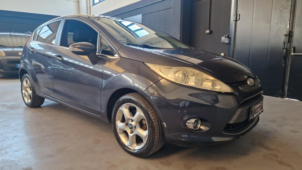 Ford Fiesta 1.4 5 porte Bz.- GPL Titanium