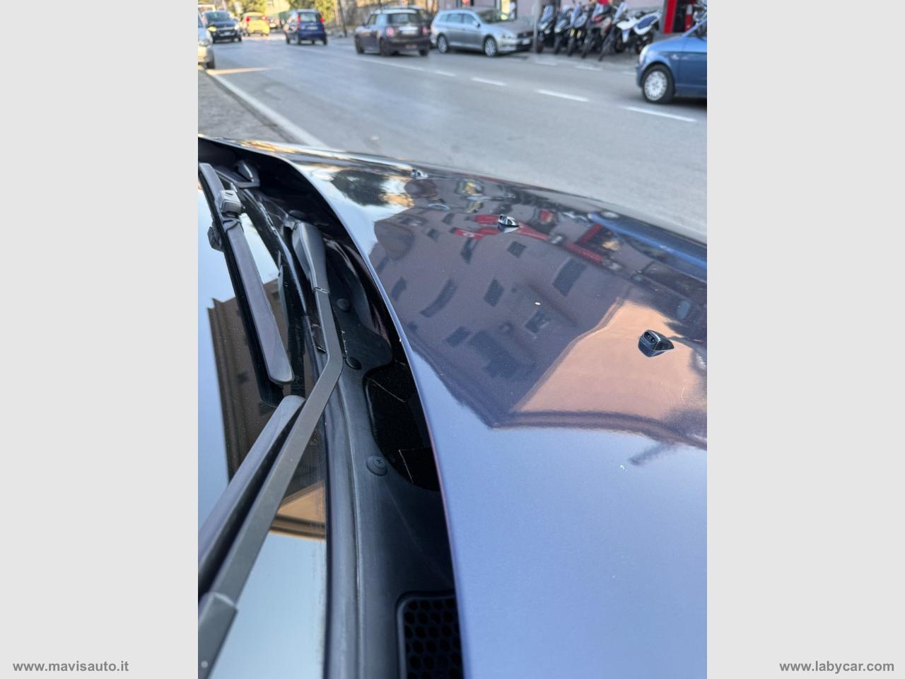 VOLVO V40 D2 1.6 Momentum
