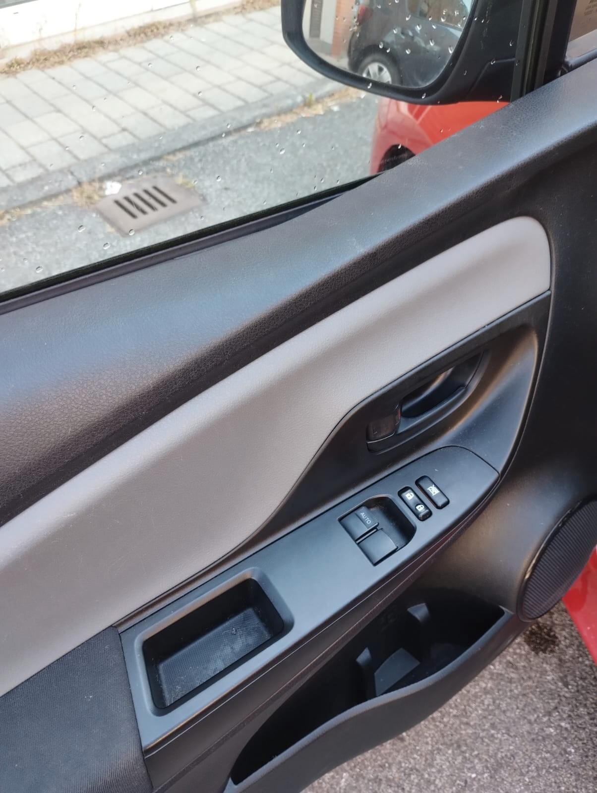 Toyota Yaris 1.5 Hybrid 5 porte Active