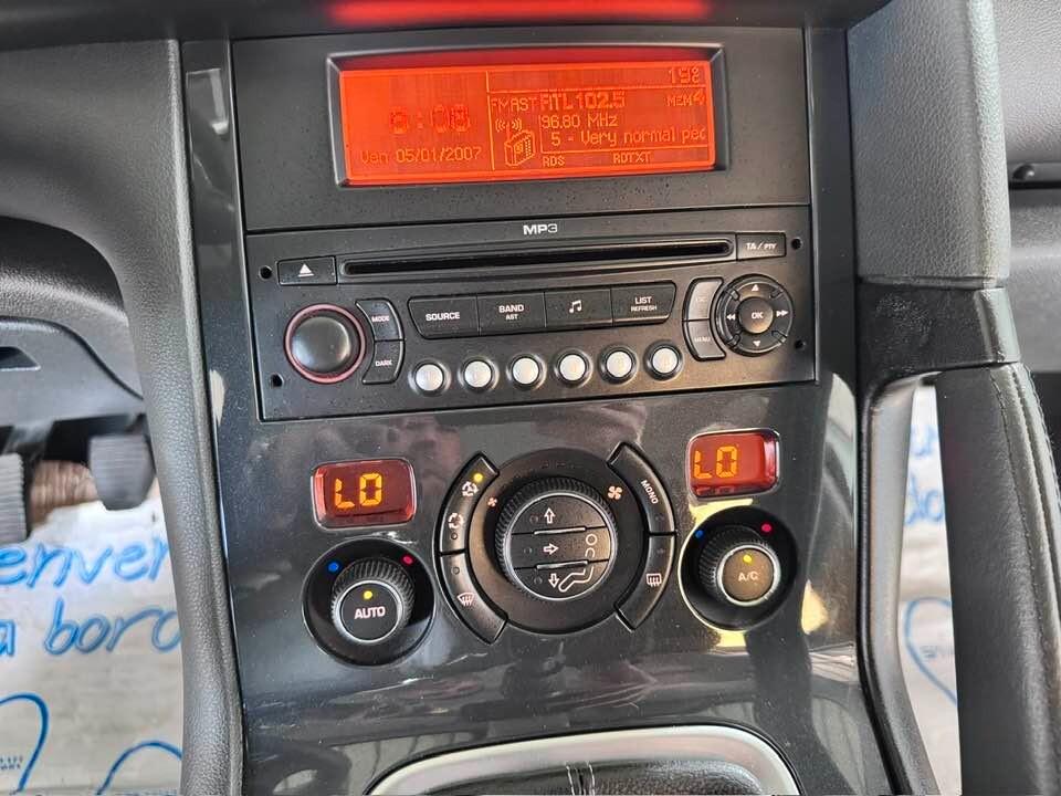 Peugeot 3008 1.6 HDi 110CV Premium