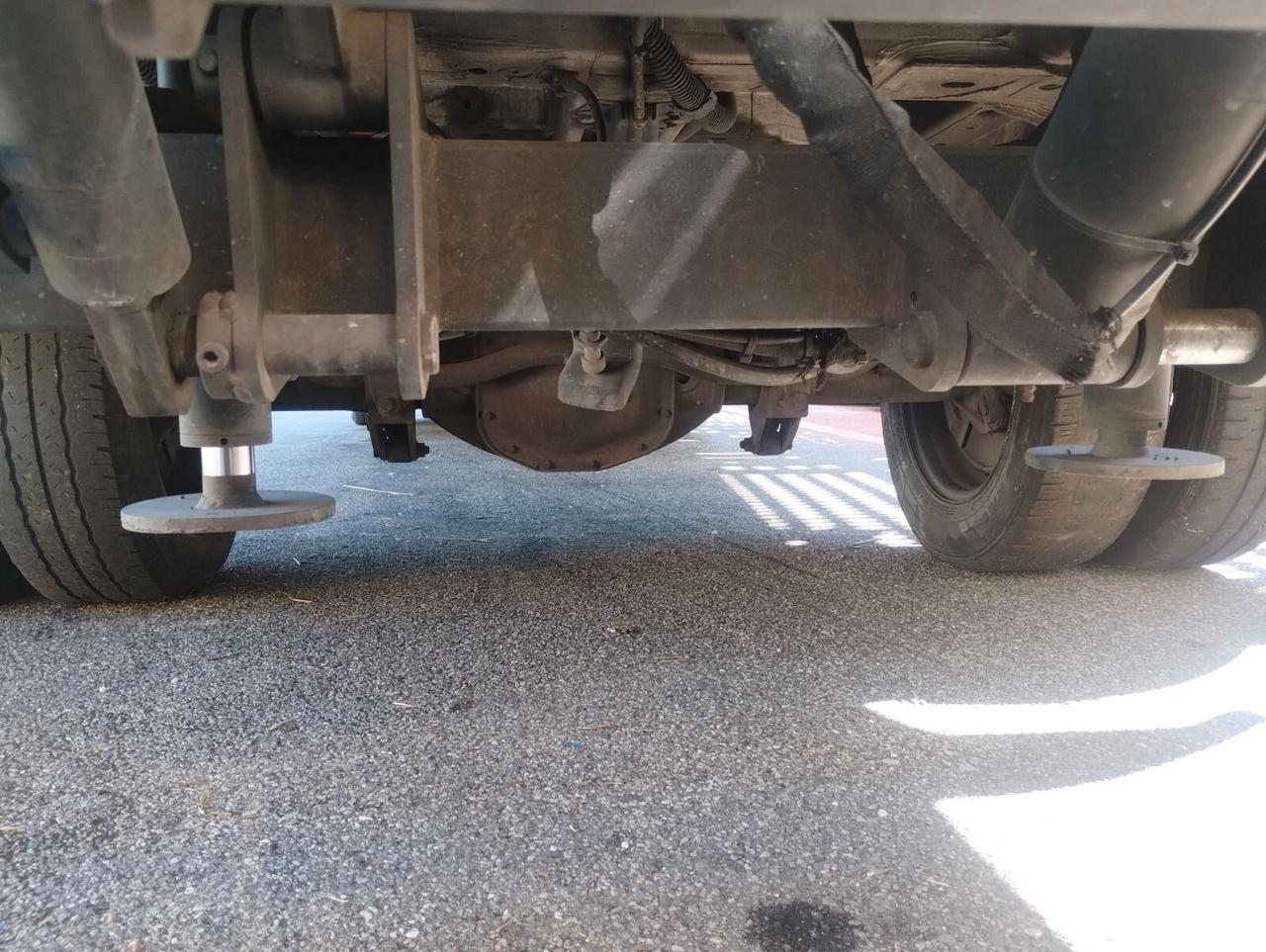 VOLKSWAGEN CRAFTER 177cv con SPONDA