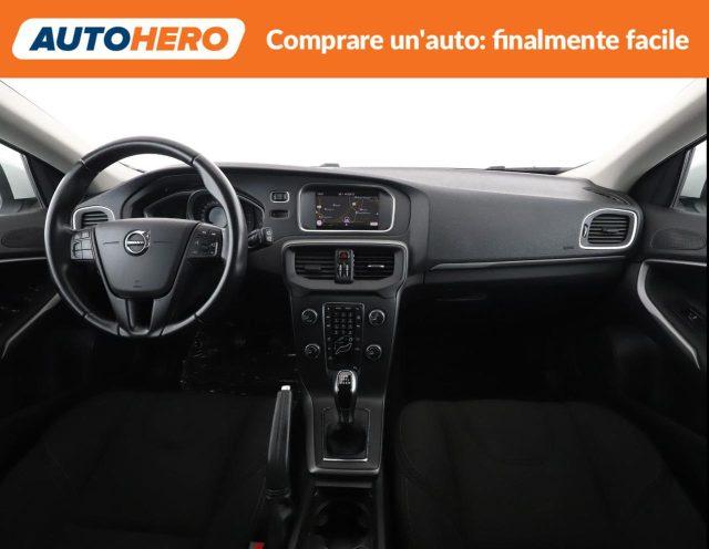 VOLVO V40 D2