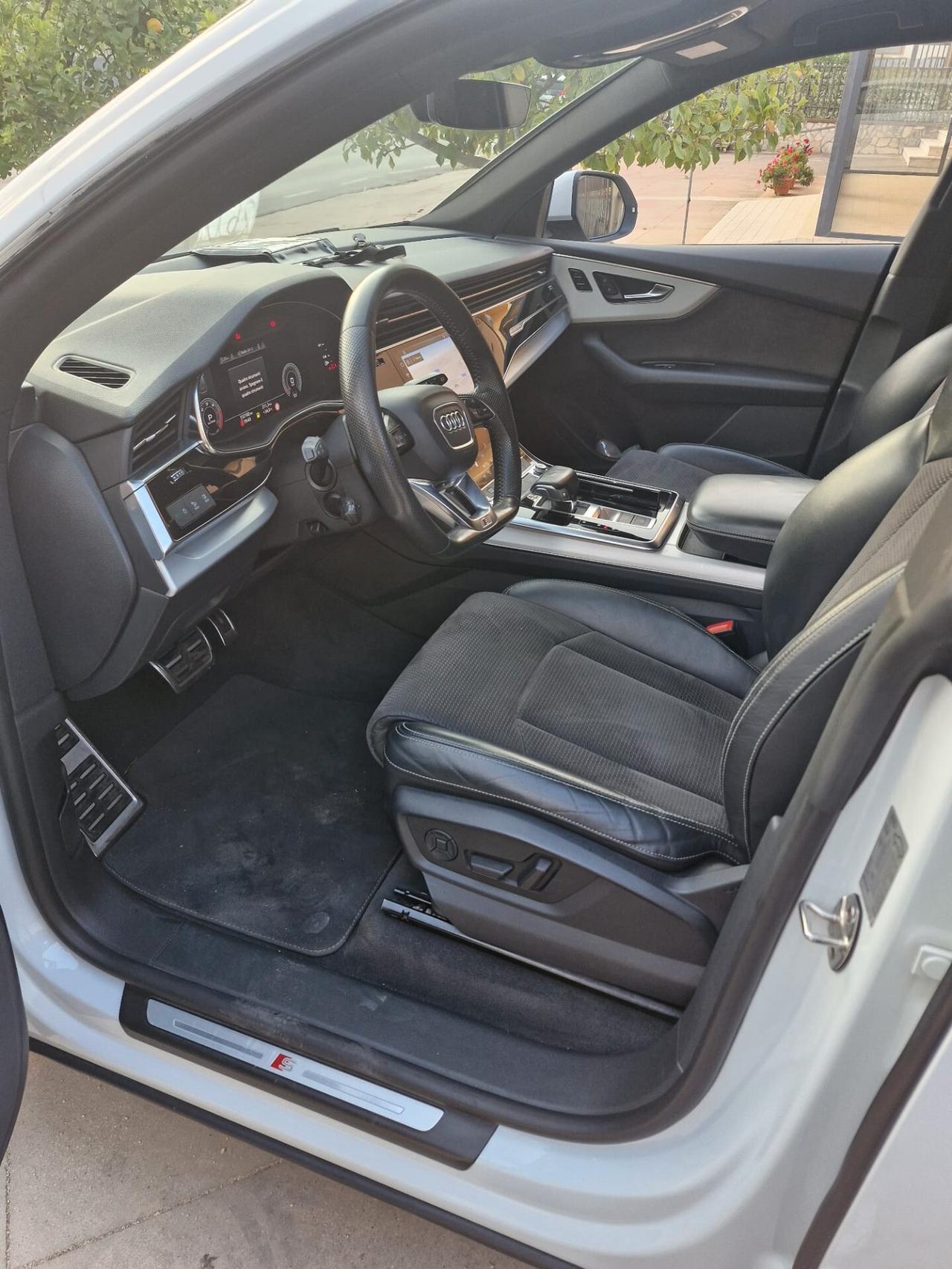 Audi Q8 50 TDI 286 CV quattro tiptronic Sport