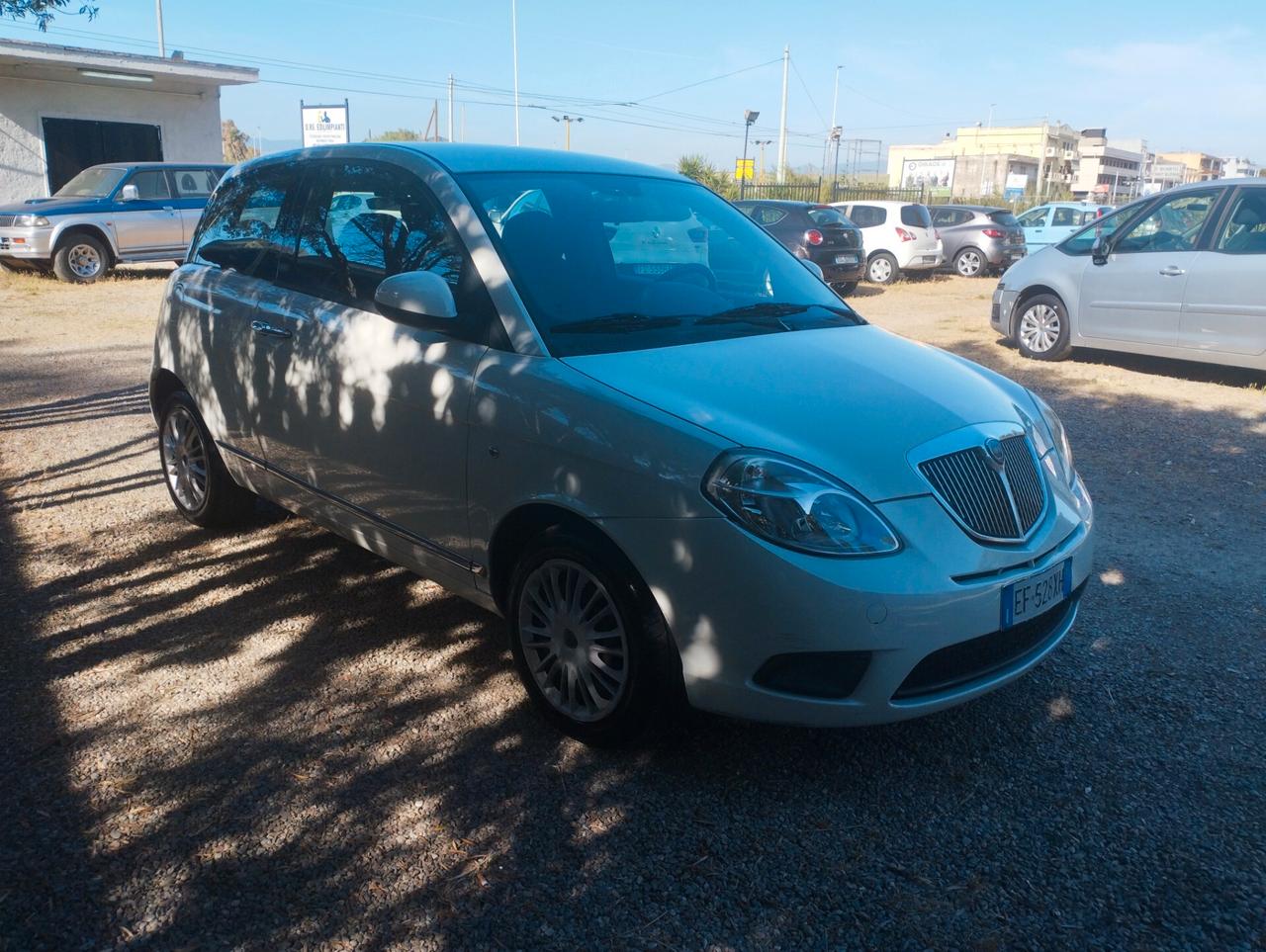 Lancia Ypsilon 1.2 69 CV Diva