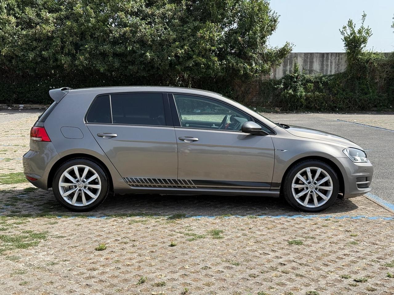 VOLKSWAGEN Golf 7 2013 1.6 TDI 105cv DSG Highline