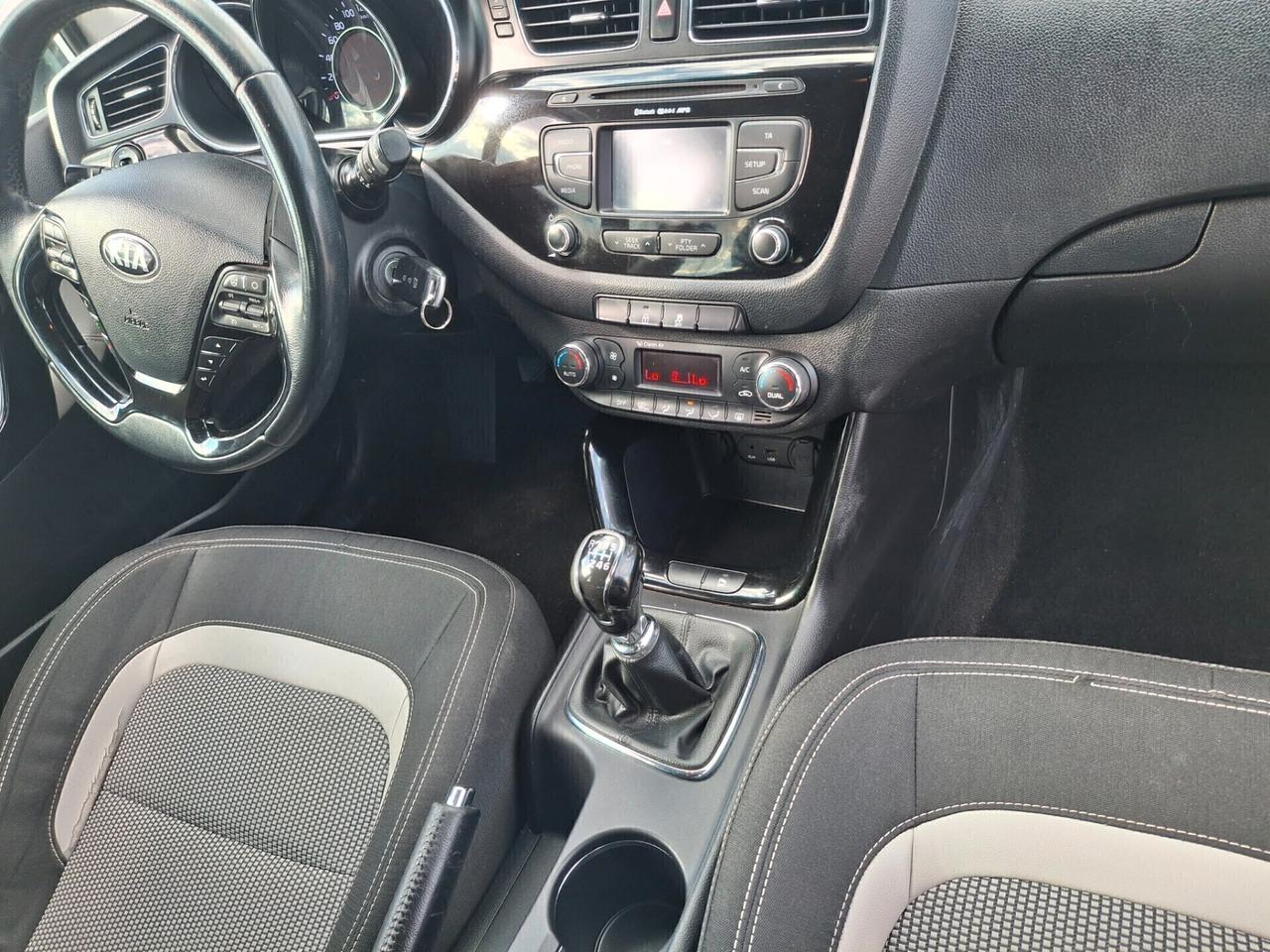 Kia Ceed cee'd 1.4 CRDi SW.-TELECAMERA-LUCI LED-