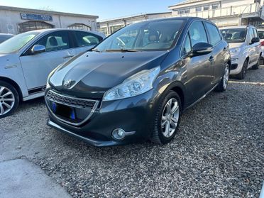 Peugeot 208 1.4 HDi 68 CV 5 porte Allure NEOPATENTATI