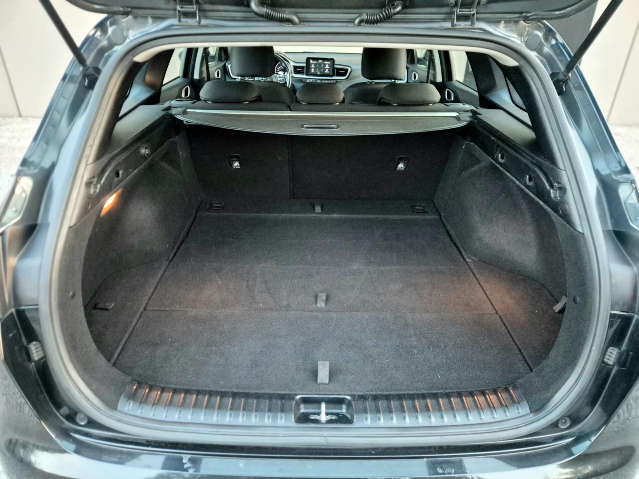 Kia Ceed Sportswagon 1.4 MPi GPL SW Urban