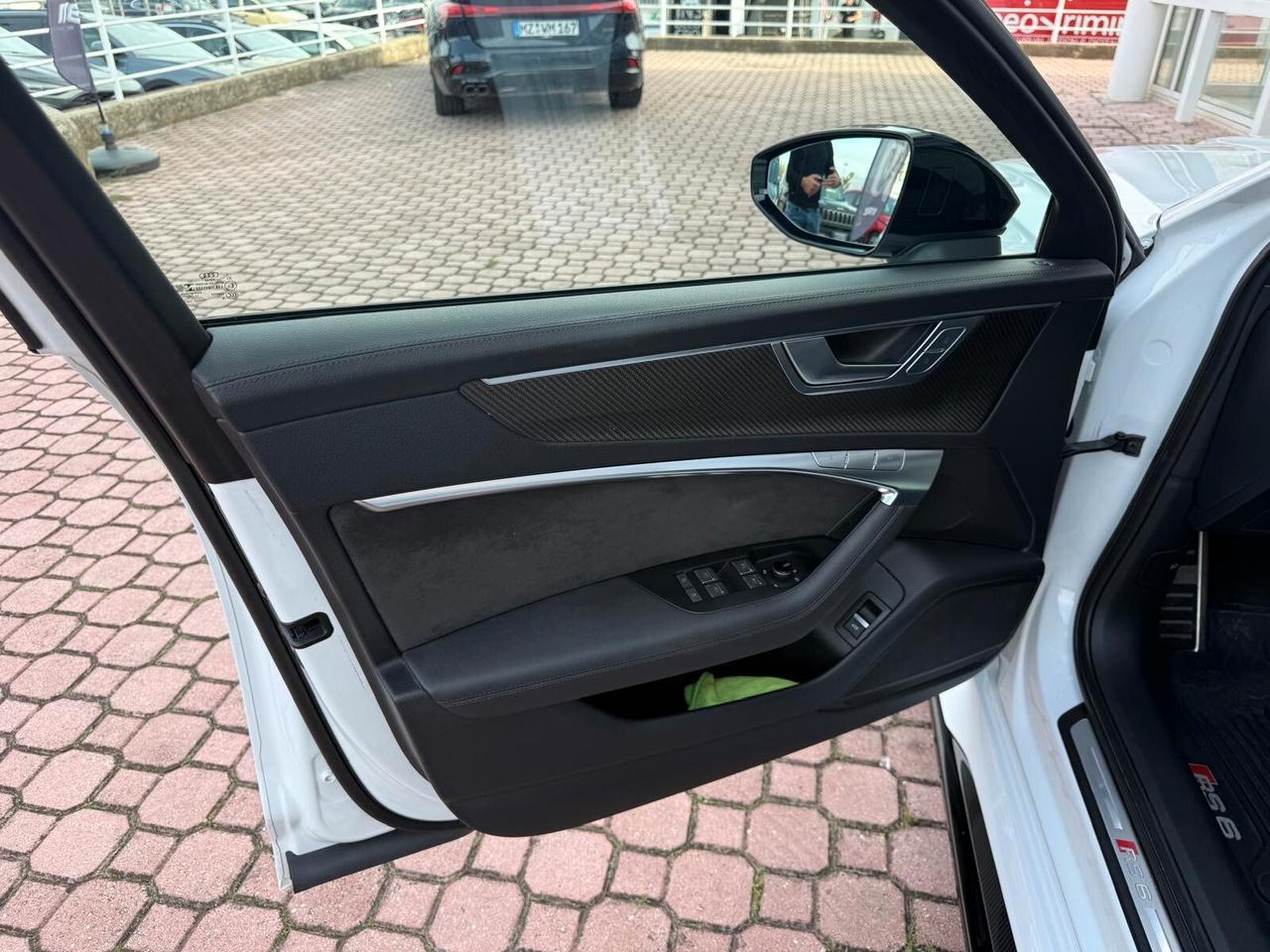 Audi A6 RS 6 Avant 4.0 TFSI V8 quattro tiptronic