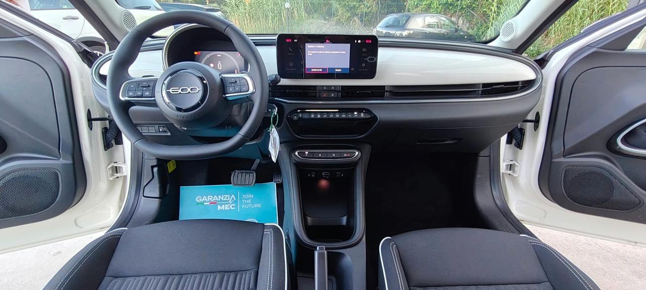 Fiat 600 Hybrid 110 CV DCT MHEV Icon "KM 0"
