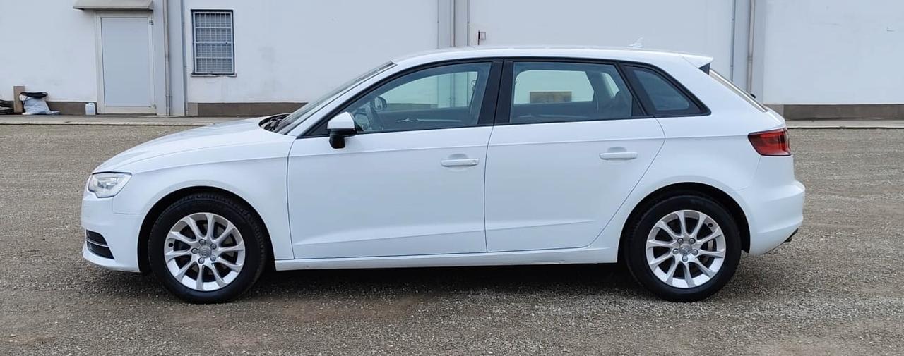 Audi A3 1.6 TDI clean diesel Attraction