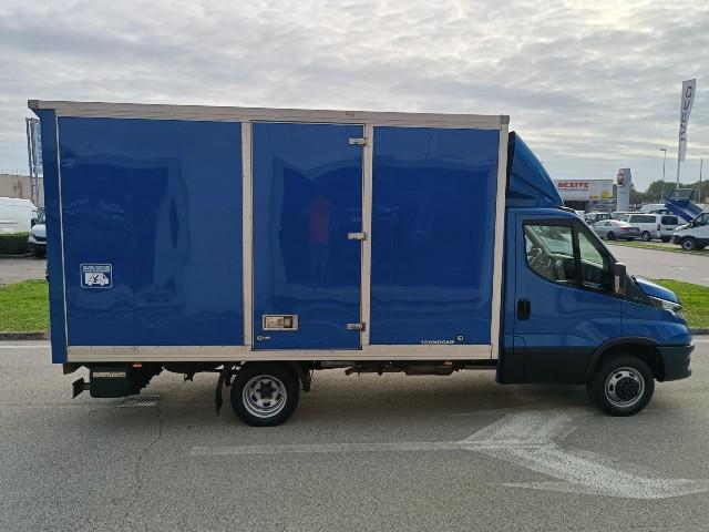 Iveco DAILY 35C16H BOX+SPONDA