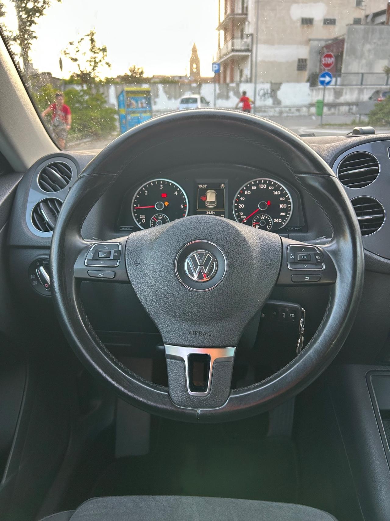 Volkswagen Tiguan 2.0 TDI 150 CV BLUEMOTION GANCIO TRAINO